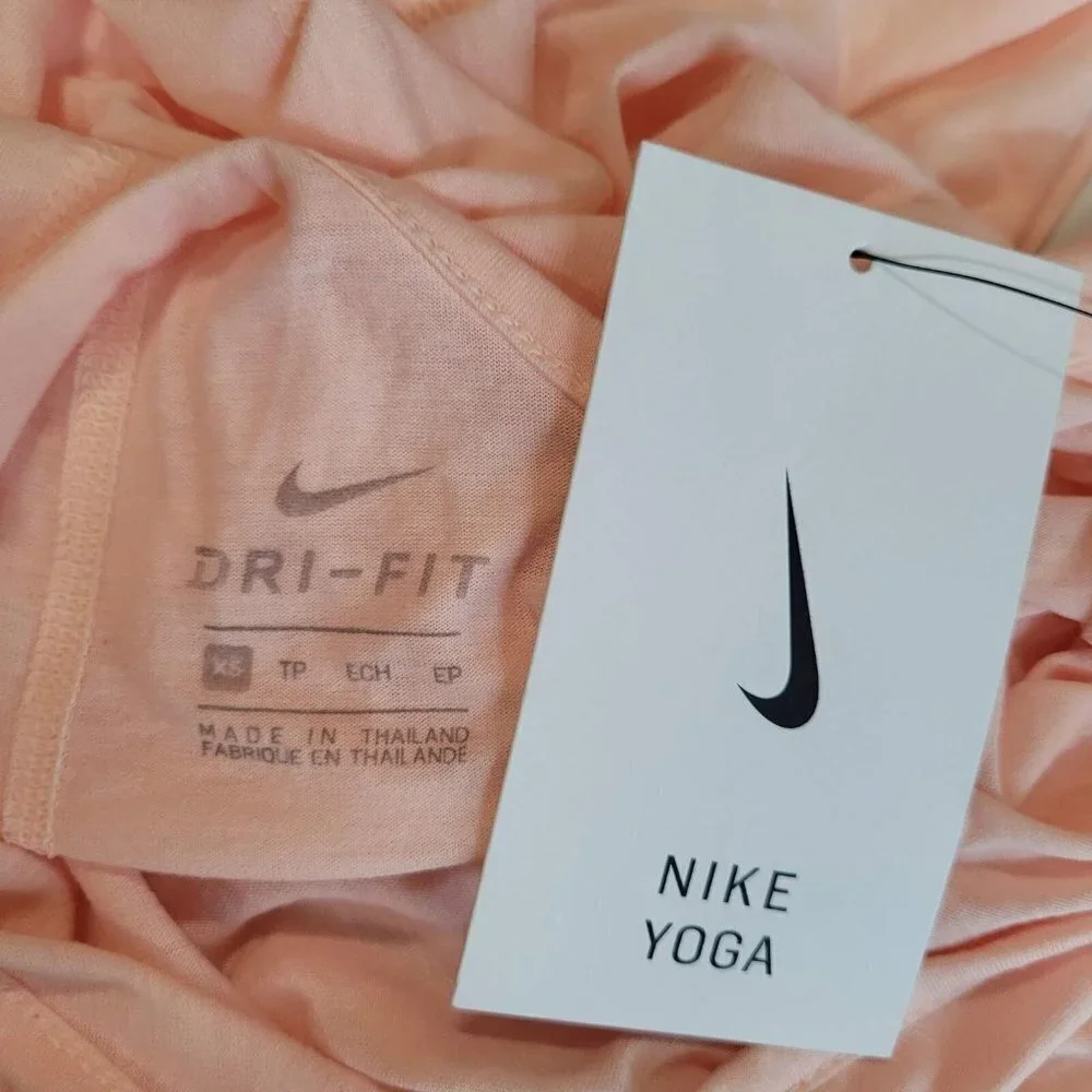 Nike Women's‎ Yoga Tank Top Shirt Washed Coral Size XS NWT